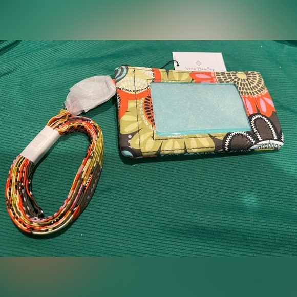 VERA BRADLEY - ZIP ID CASE - Flower Shower - Retired Pattern - Picture 1 of 6